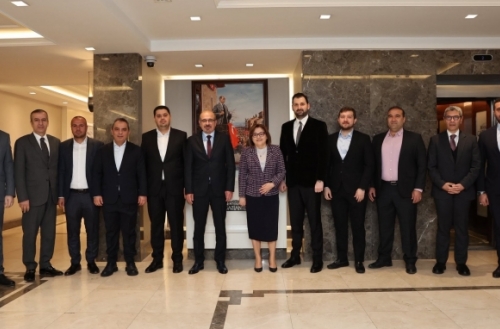 GAİMDER FATMA ŞAHİN'İ ZİYARET ETTİ
